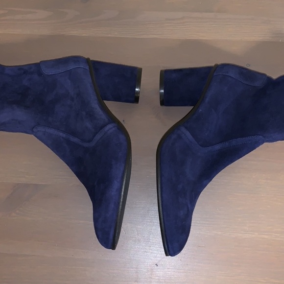 Stuart Weitzman “Margot” Blue Suede Ankle Boots - Women’s Size 7.5 - Picture 7 of 8